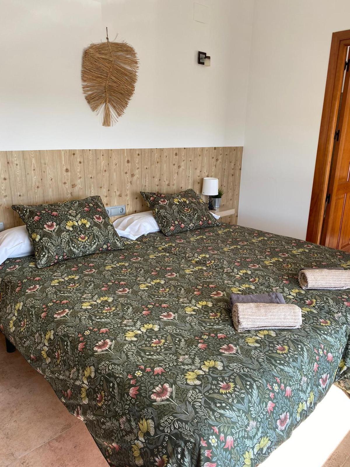 Hostal Espai Mediterrani Пуэбла-де-Вальбона Экстерьер фото